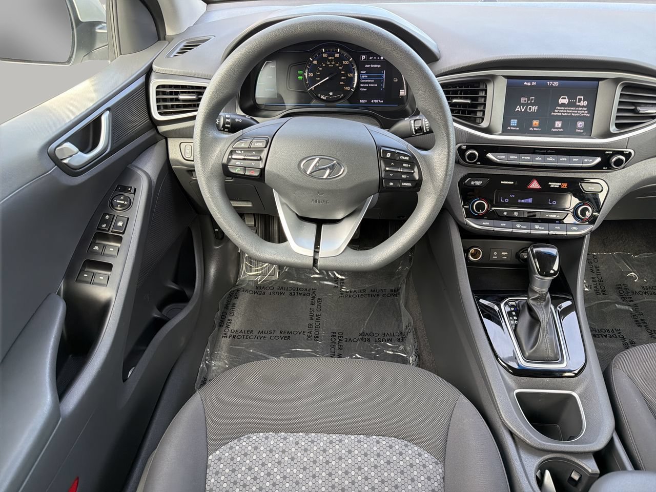 Used 2018 Hyundai Ioniq Blue FWD image 13