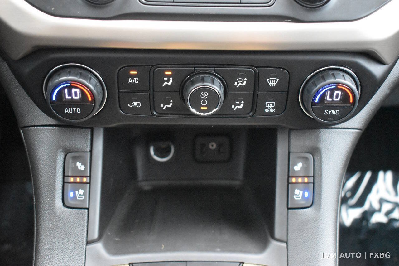 Used 2018 GMC Acadia Denali w/ Technology Package AWD/4WD image 28