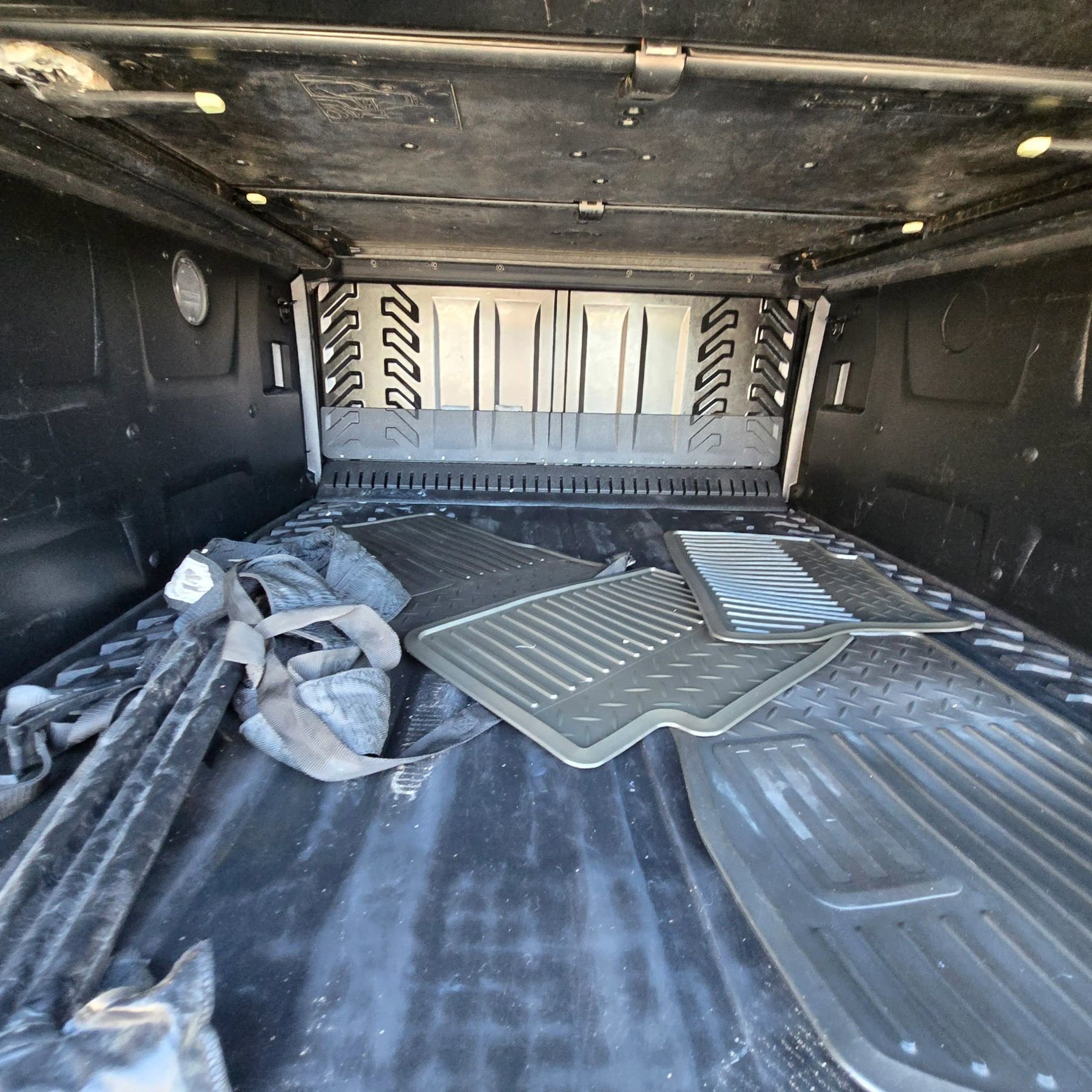 Used 2008 Chevrolet Avalanche LTZ w/ LTZ Preferred Equipment Group AWD/4WD image 11