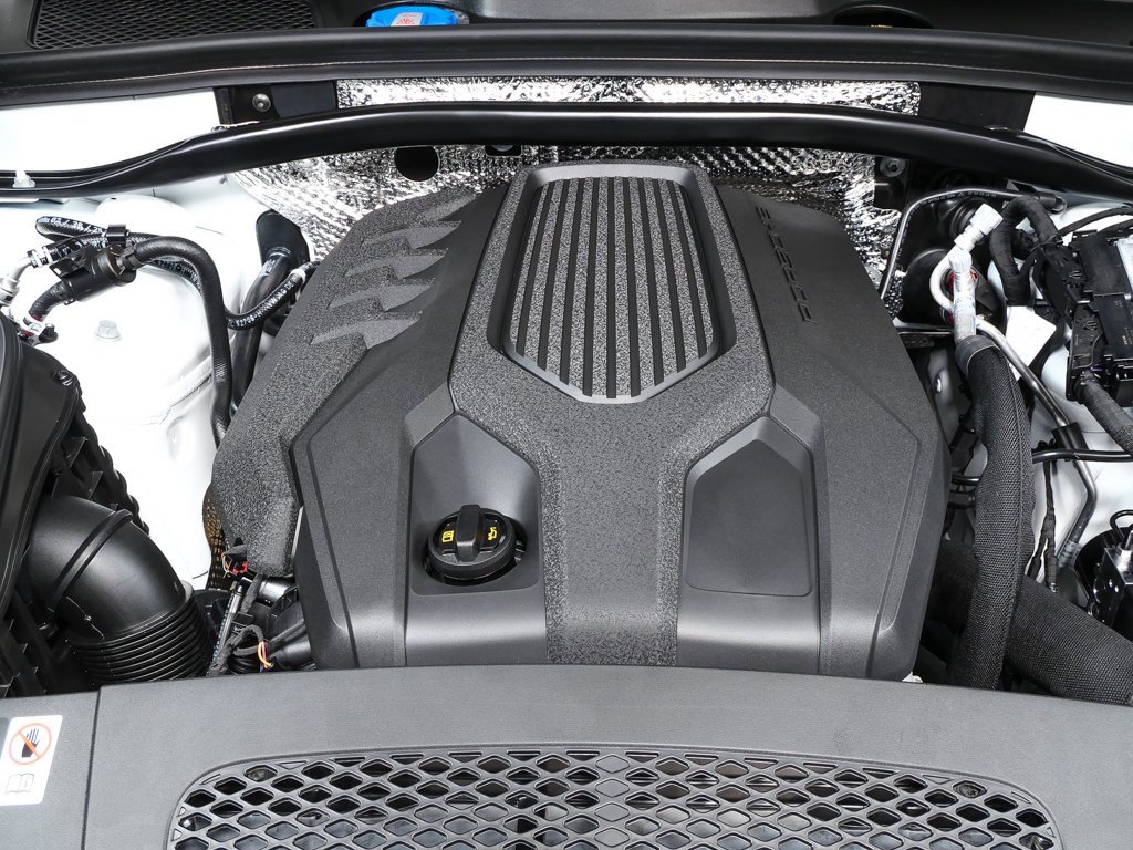 New 2026 Porsche Macan image 36