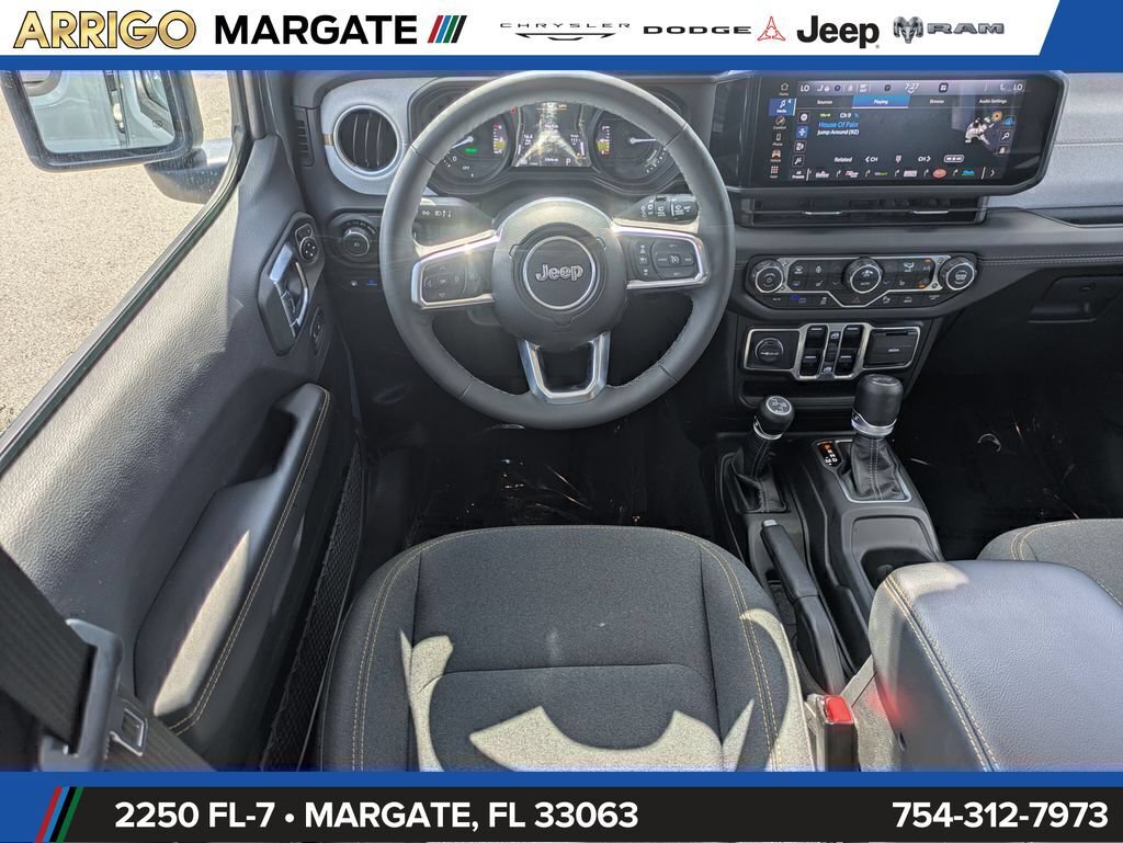 Used 2025 Jeep Wrangler Unlimited Sahara w/ Safety Group AWD/4WD image 16