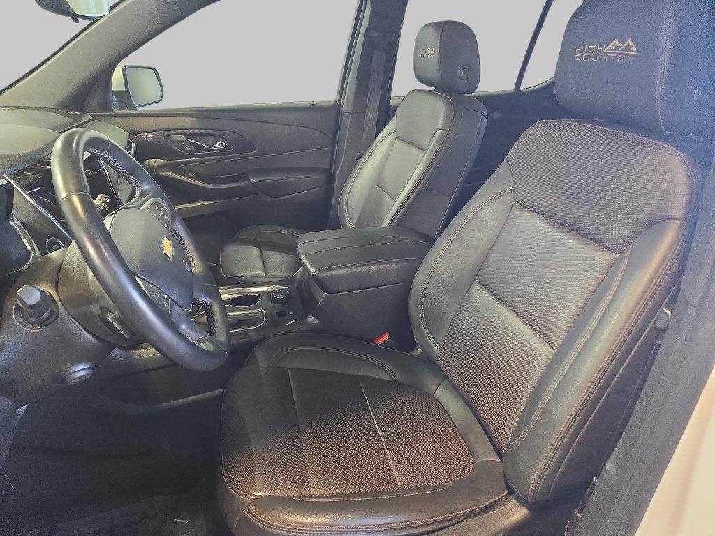 Used 2023 Chevrolet Traverse High Country AWD/4WD image 18
