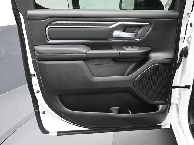 New 2026 RAM 1500 4x4 Crew Cab image 14