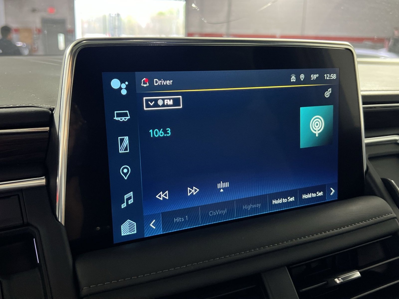 Used 2023 Chevrolet Tahoe Z71 image 18