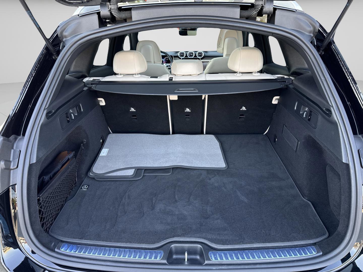 Certified 2023 Mercedes-Benz GLC 300 image 47