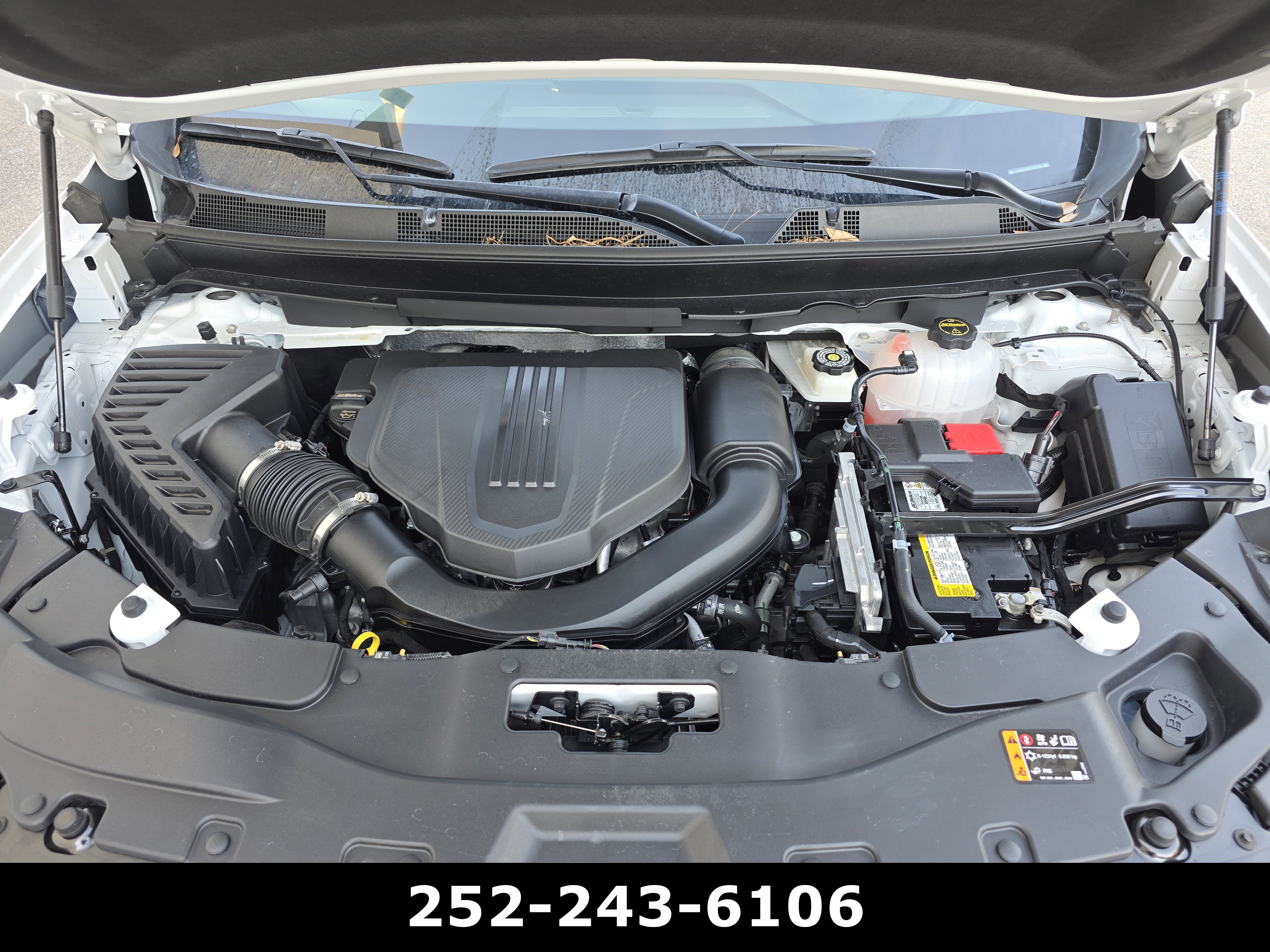 Used 2025 GMC Acadia Elevation FWD image 46