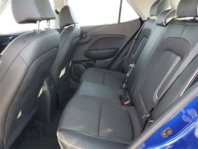 Used 2023 Hyundai Venue Limited w/ Cargo Package image 24