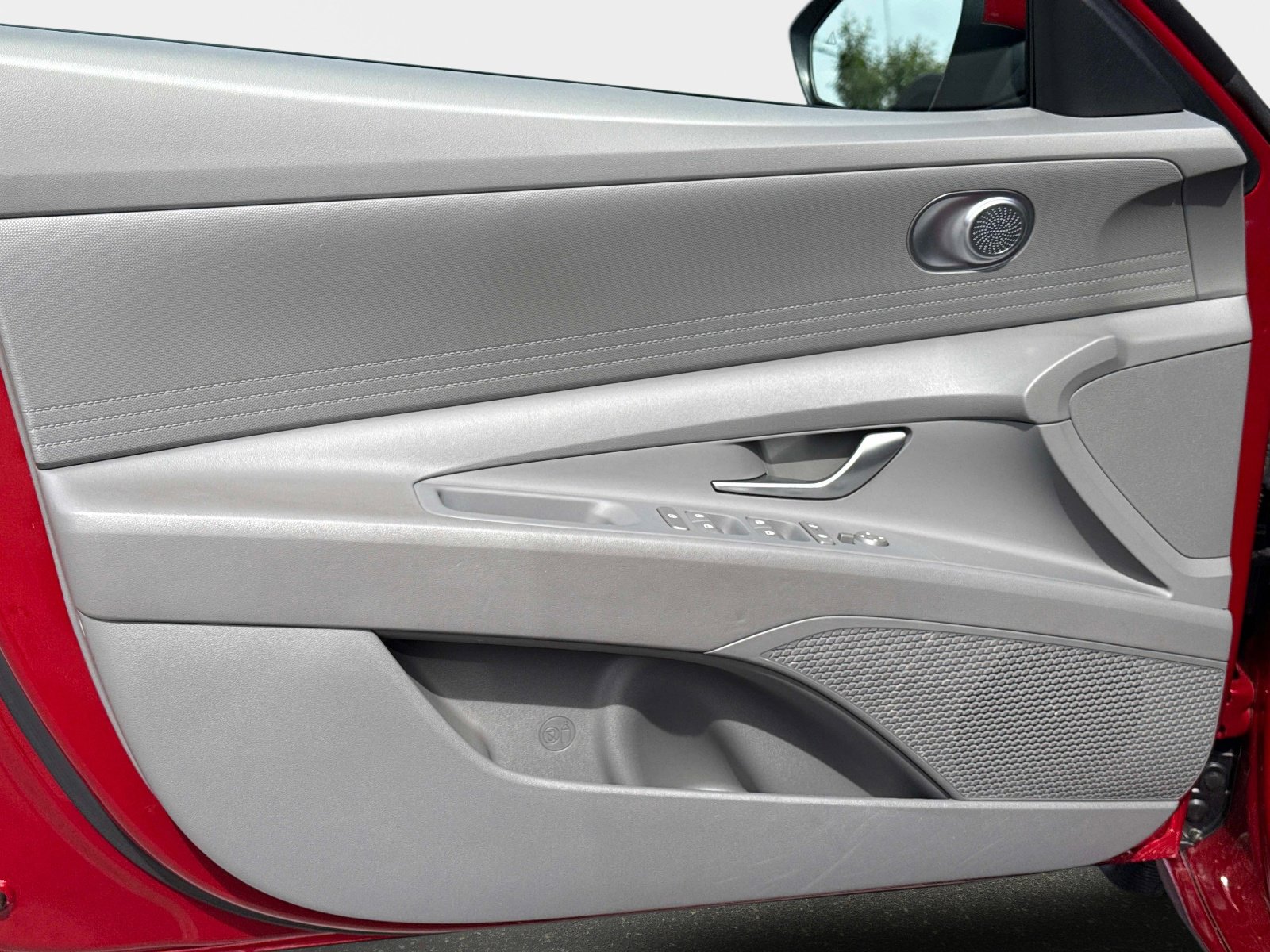 Used 2024 Hyundai Elantra SEL image 19