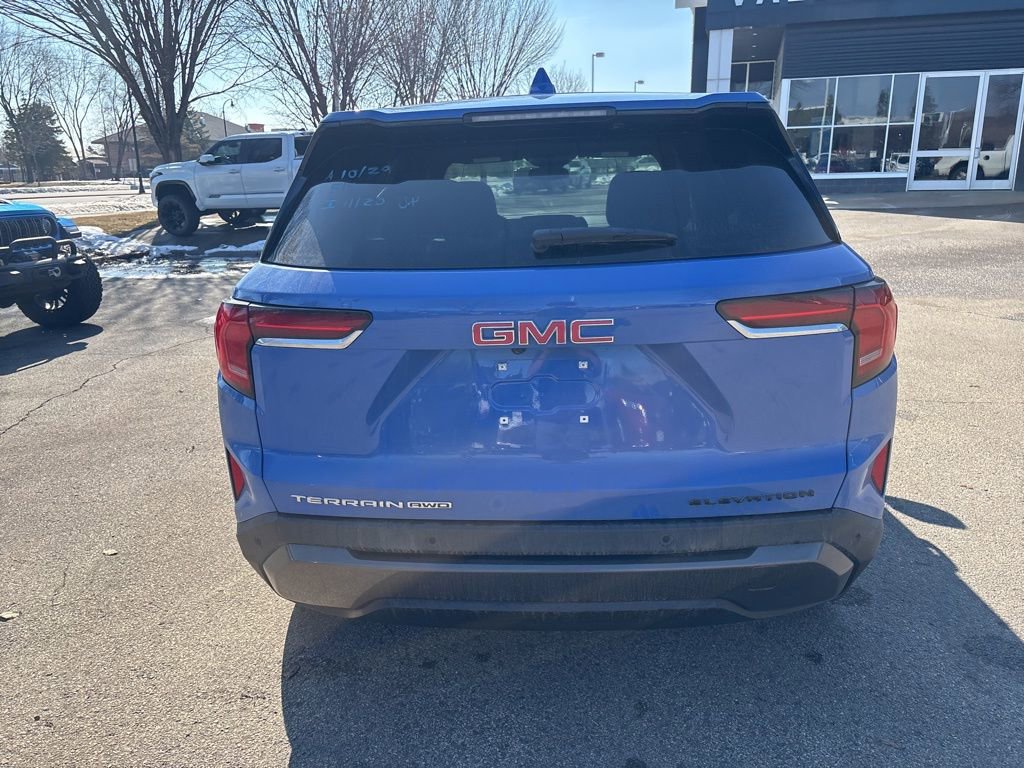 Used 2025 GMC Terrain Elevation image 6
