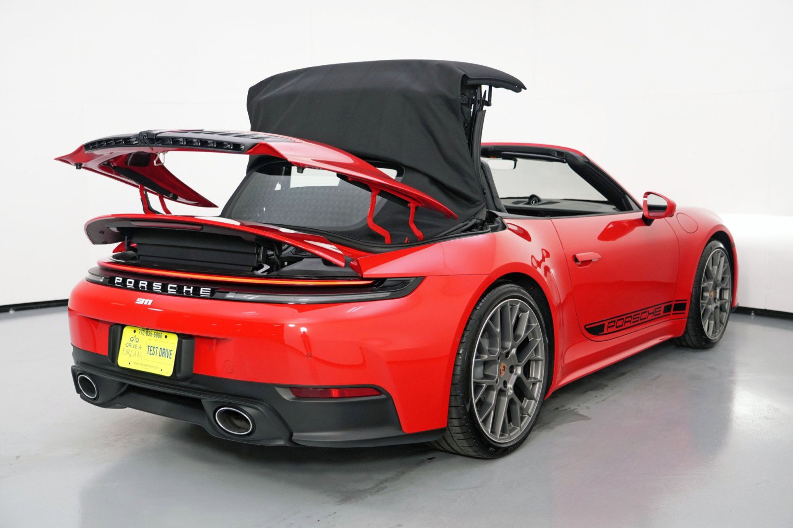 Used 2025 Porsche 911 Carrera RWD image 62