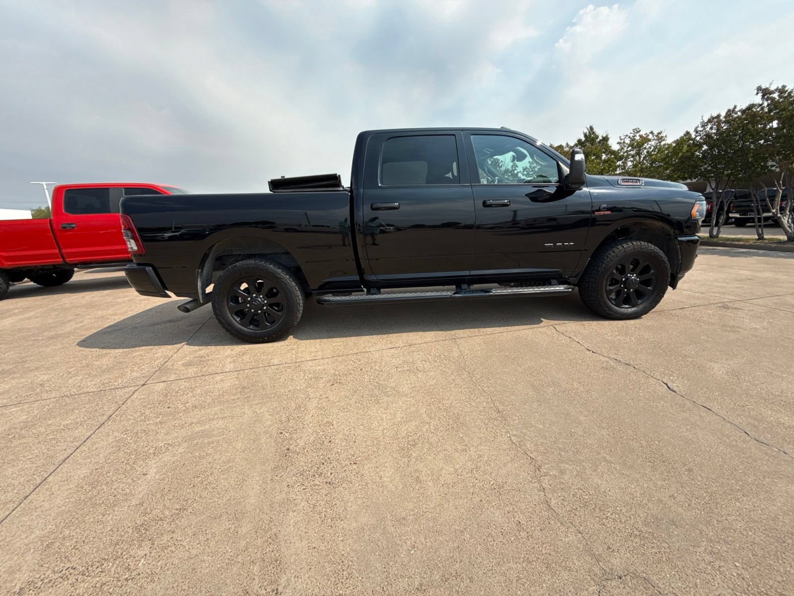 Used 2024 RAM 2500 Big Horn w/ Night Edition AWD/4WD image 8