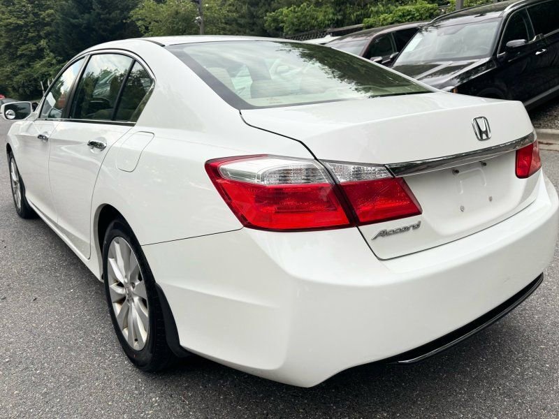 Used 2013 Honda Accord EX image 5