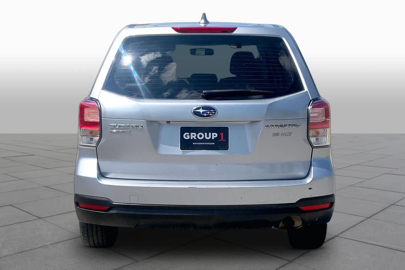 Used 2018 Subaru Forester 2.5i AWD/4WD image 5