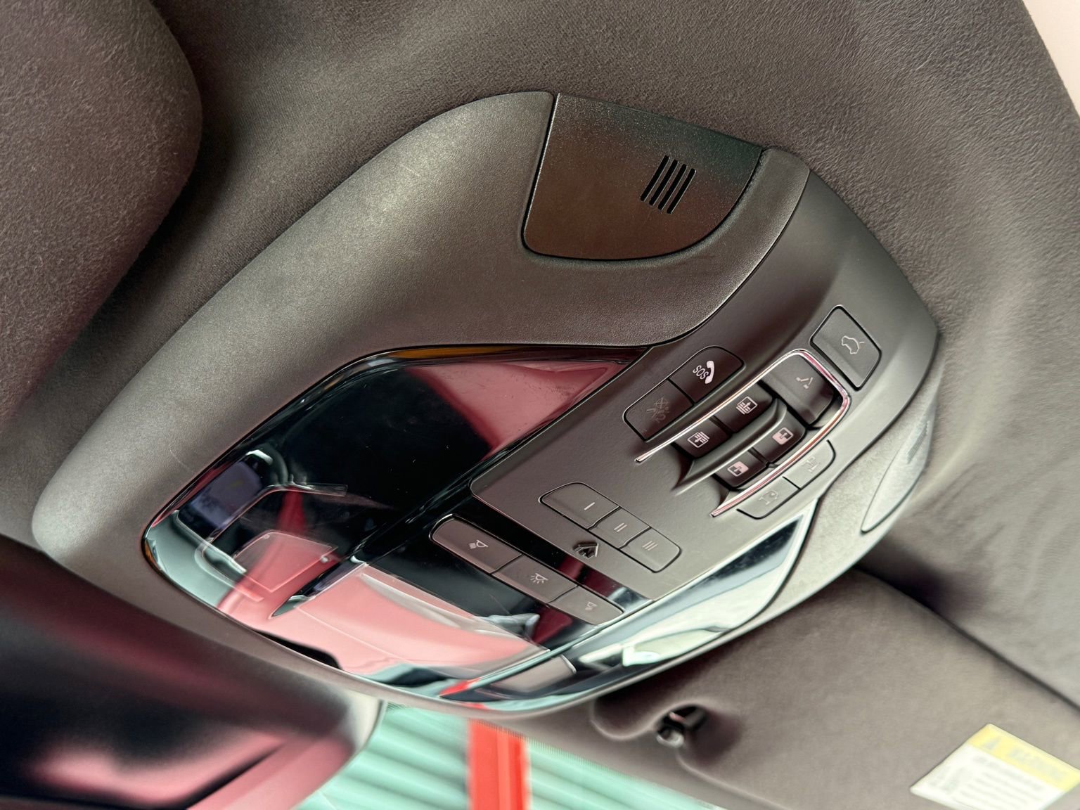 Used 2023 Maserati Levante GT image 23