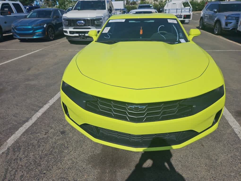 Used 2019 Chevrolet Camaro LT RWD image 4