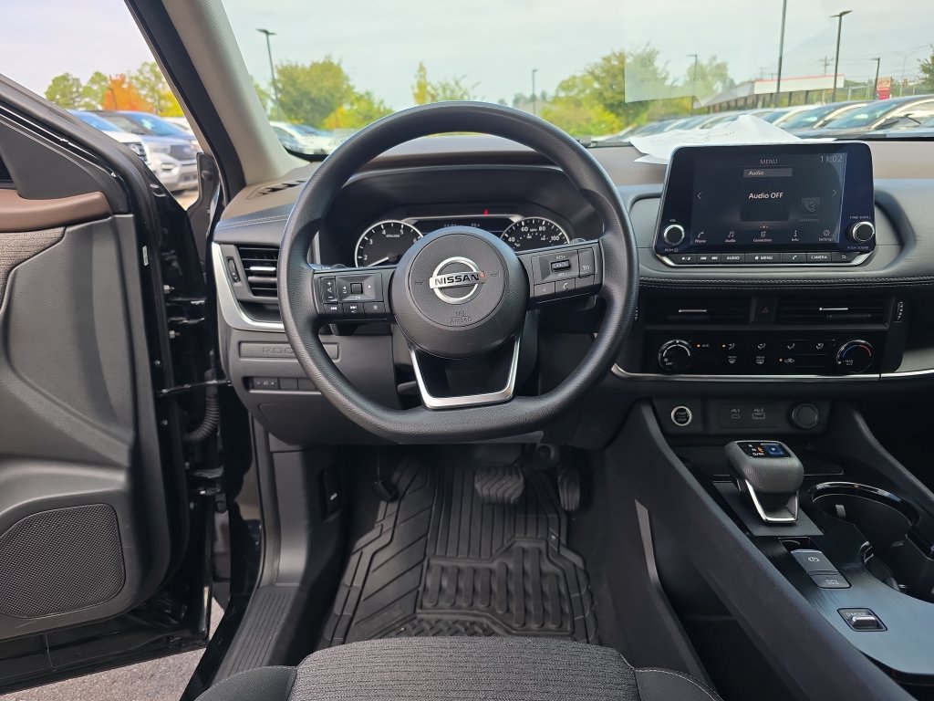 Used 2021 Nissan Rogue S FWD image 21