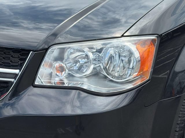 Used 2015 Dodge Grand Caravan SXT FWD image 10