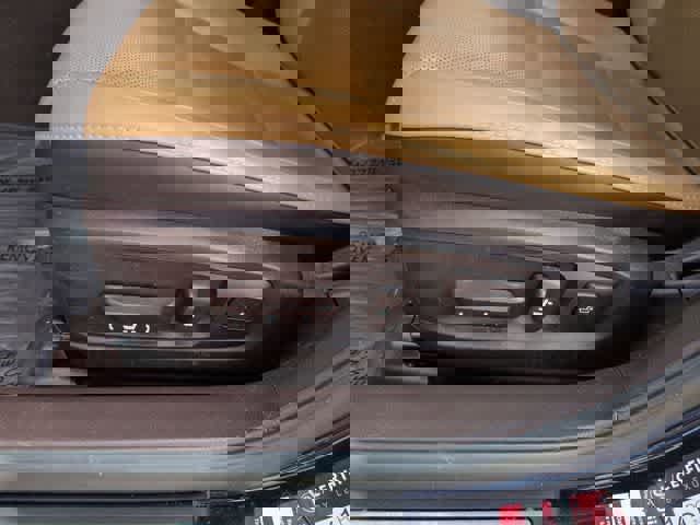 Used 2017 Lexus ES 350 w/ Navigation System Package image 17