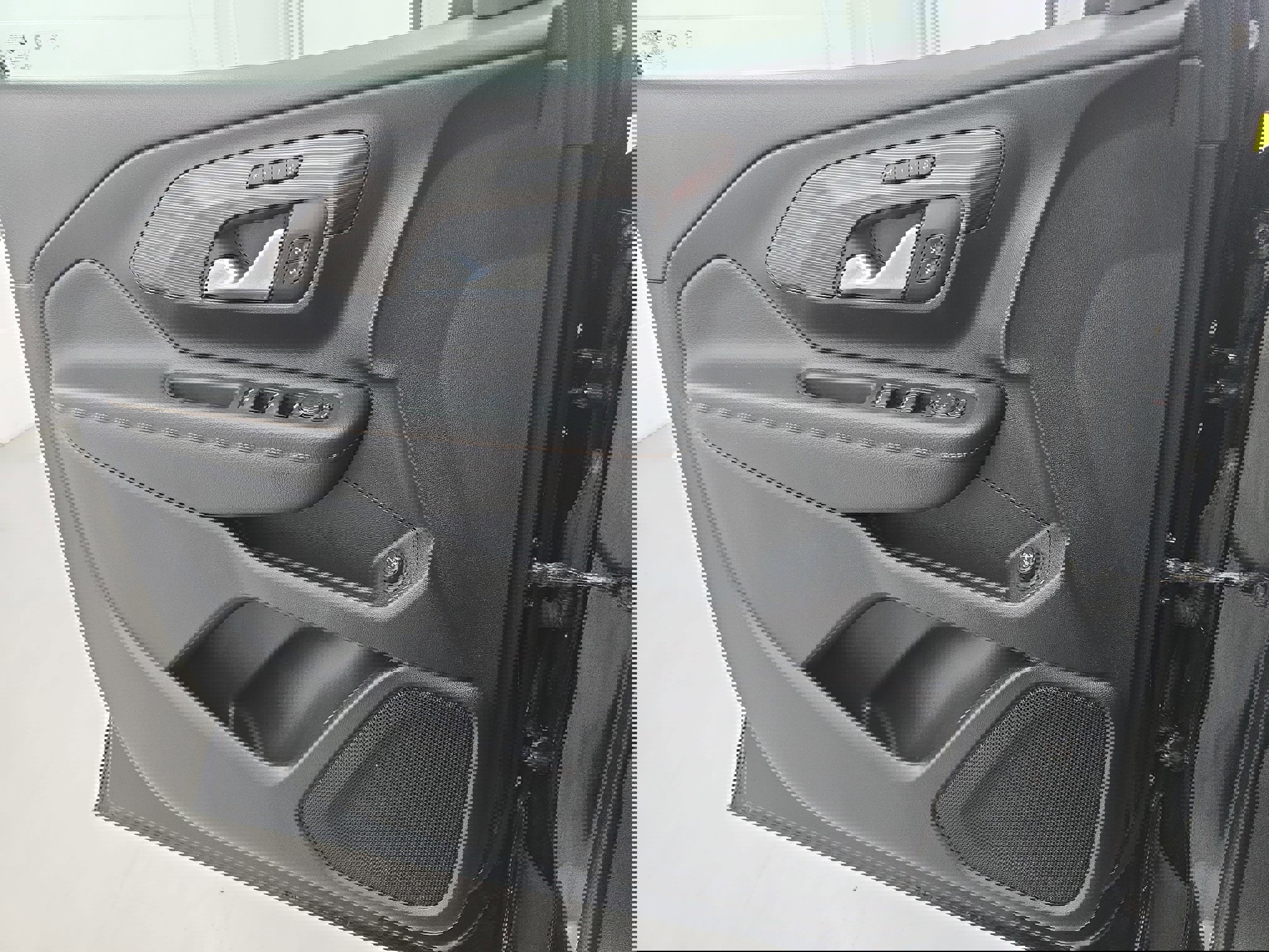 Used 2021 GMC Terrain SLT w/ Elevation Edition image 26