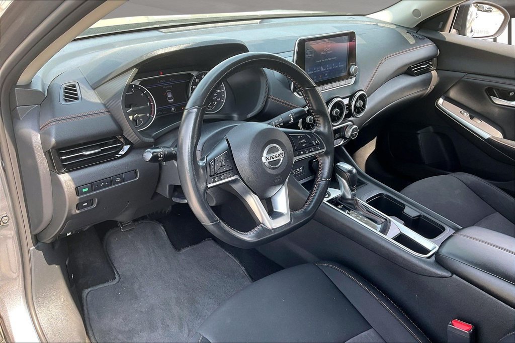 Used 2023 Nissan Sentra SR FWD image 16