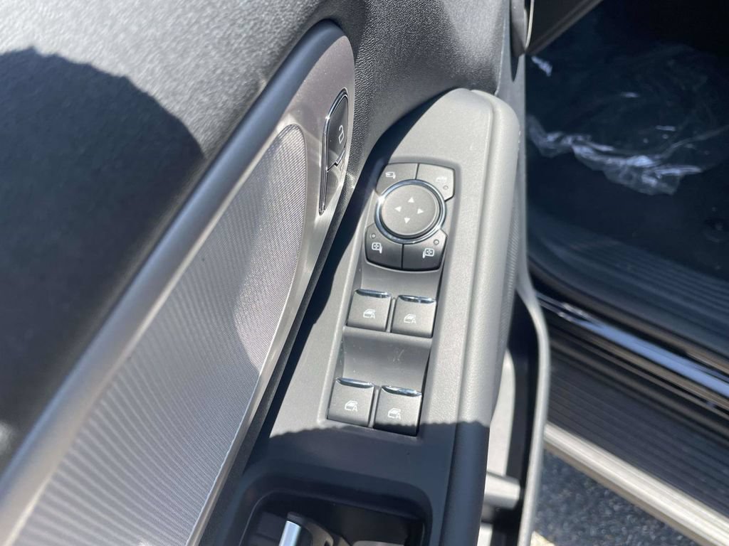 New 2026 Ford Expedition Active RWD image 16