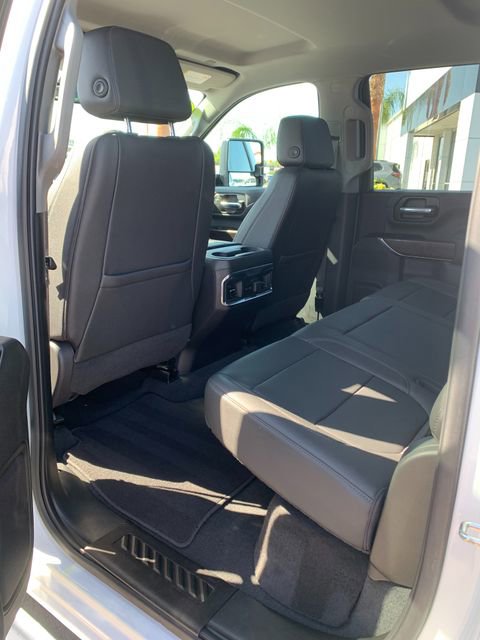Used 2022 GMC Sierra 3500 SLT w/ SLT Preferred Package AWD/4WD image 17
