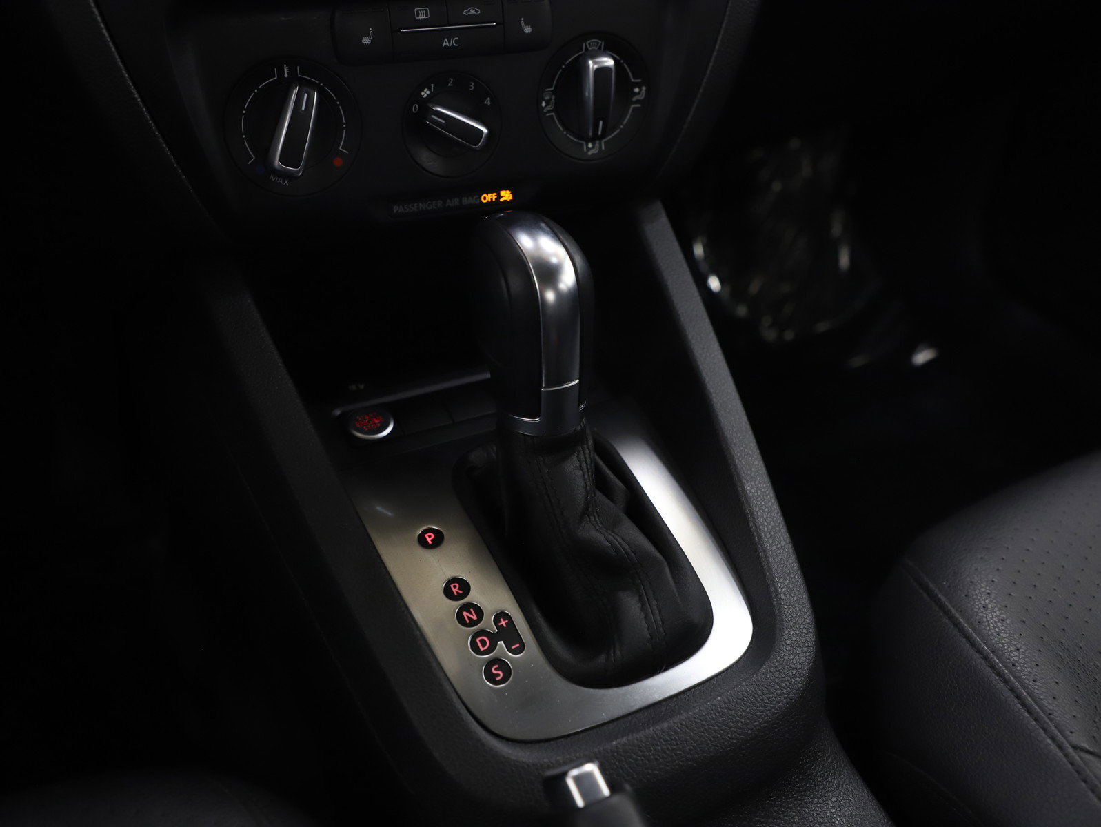 Used 2014 Volkswagen Jetta SE image 21