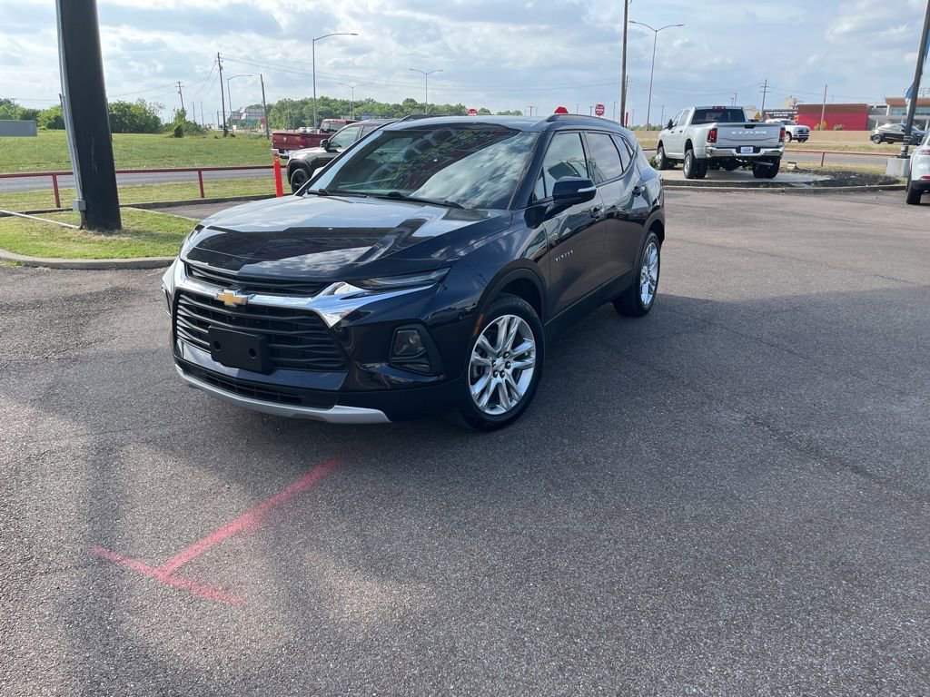 Used 2020 Chevrolet Blazer LT w/ Sound & Technology Package AWD/4WD image 3