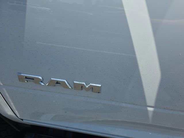 Used 2022 RAM 2500 Big Horn w/ Level C Equiment Group AWD/4WD image 28