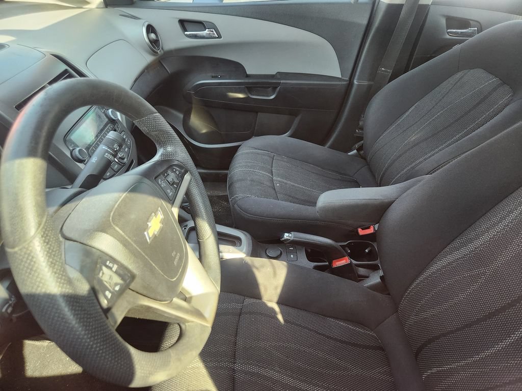 Used 2014 Chevrolet Sonic LT FWD image 11