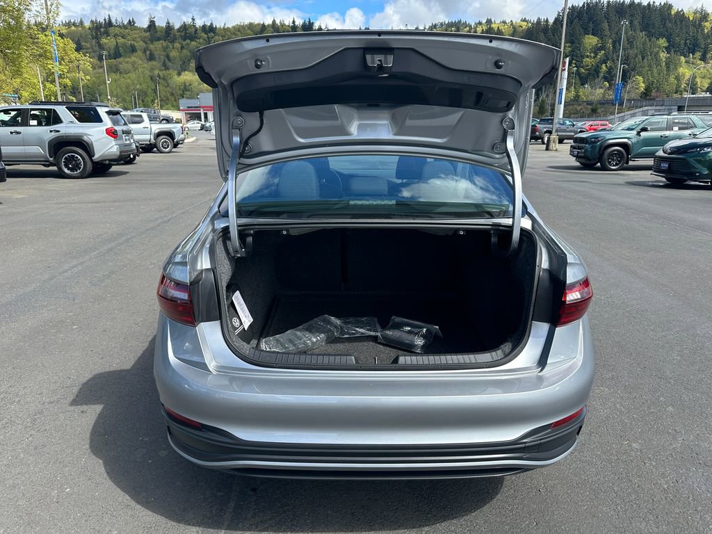 Used 2024 Volkswagen Jetta Sport FWD image 11