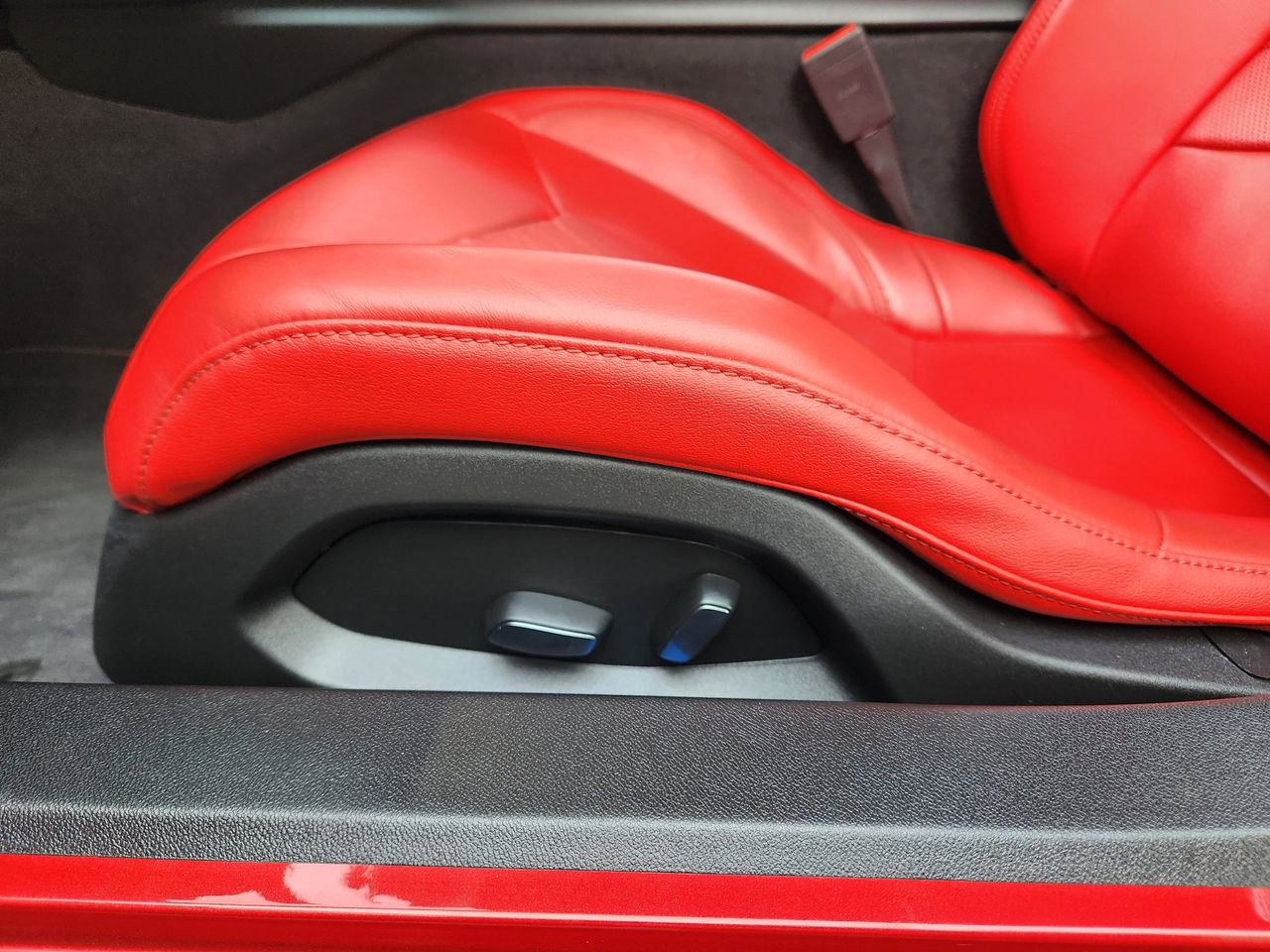 Used 2025 Chevrolet Corvette E-Ray image 25