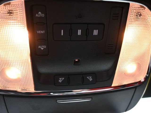 Used 2019 Dodge Charger Scat Pack w/ Dynamics Package image 35