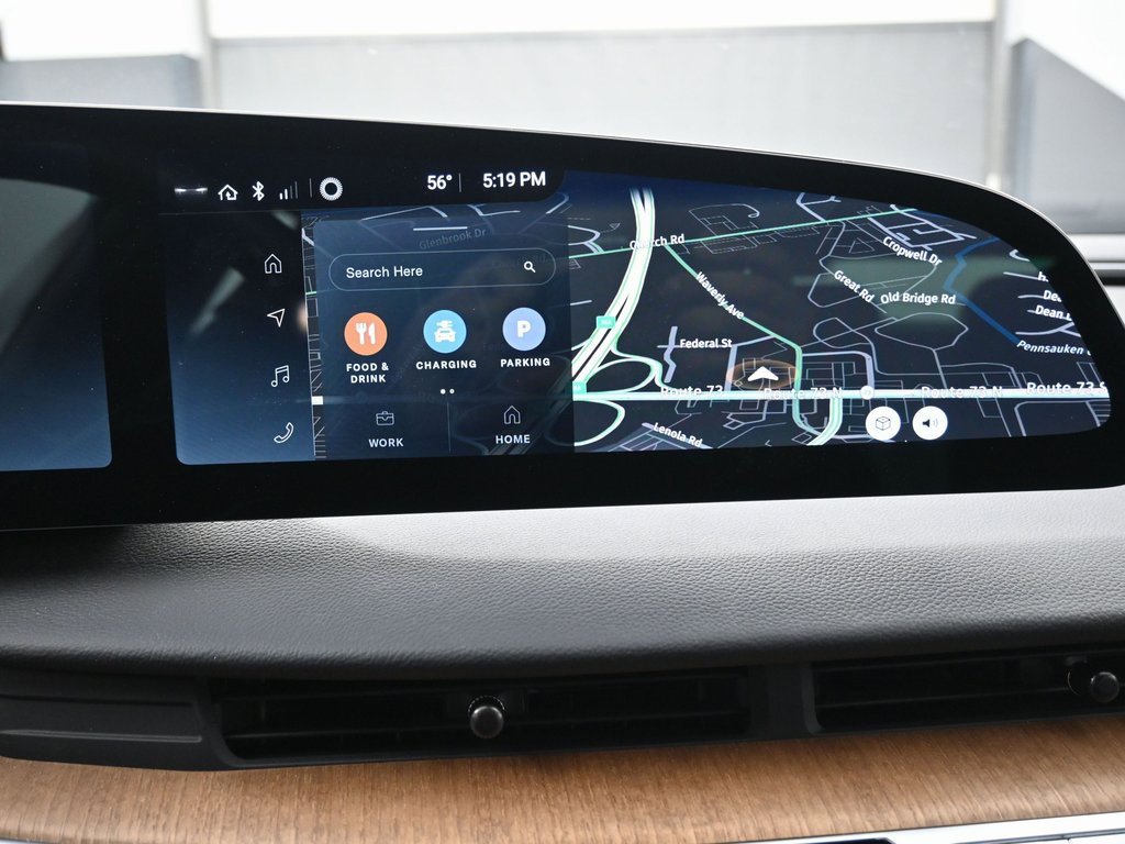 Used 2024 Lucid Air Touring image 13