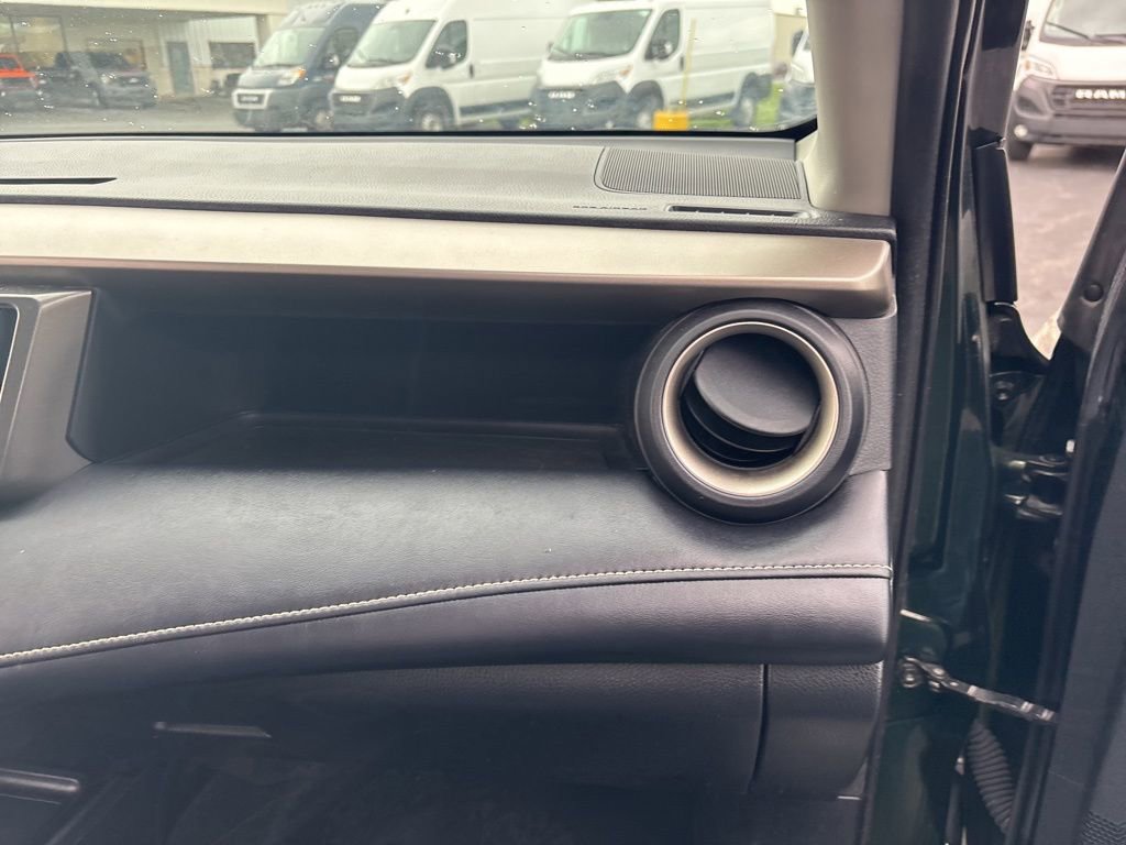 Used 2013 Toyota RAV4 Limited image 37