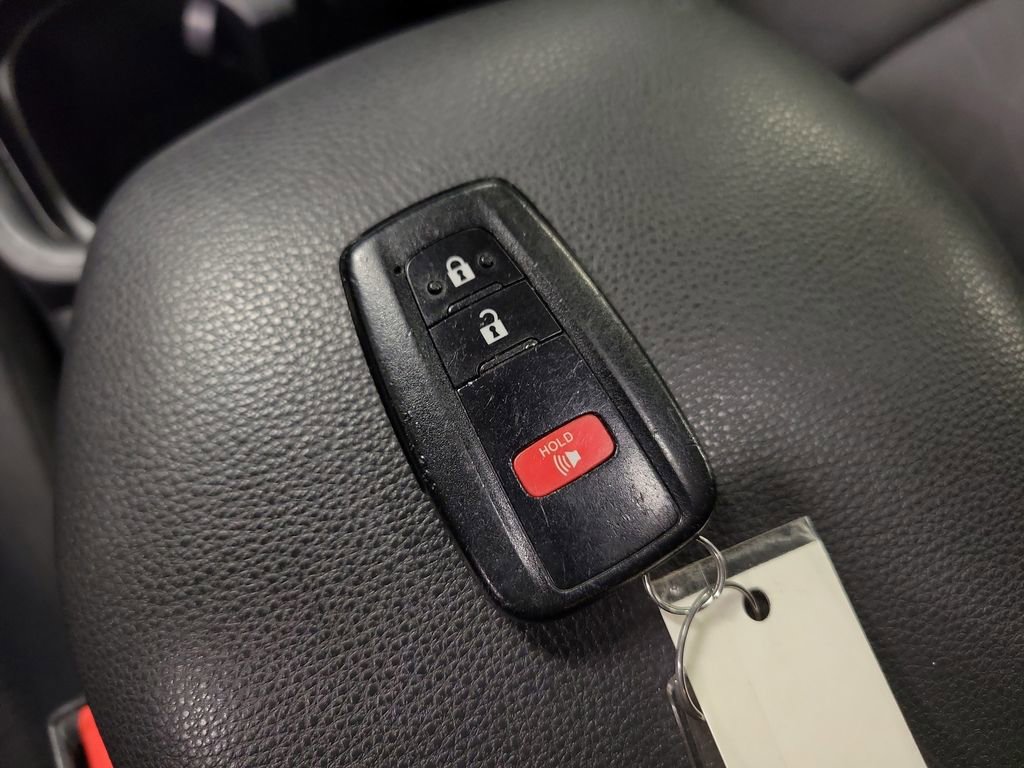 Used 2019 Toyota RAV4 XLE AWD/4WD image 15