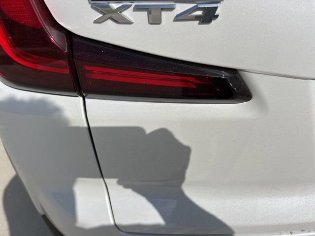 Used 2020 Cadillac XT4 Premium Luxury image 6