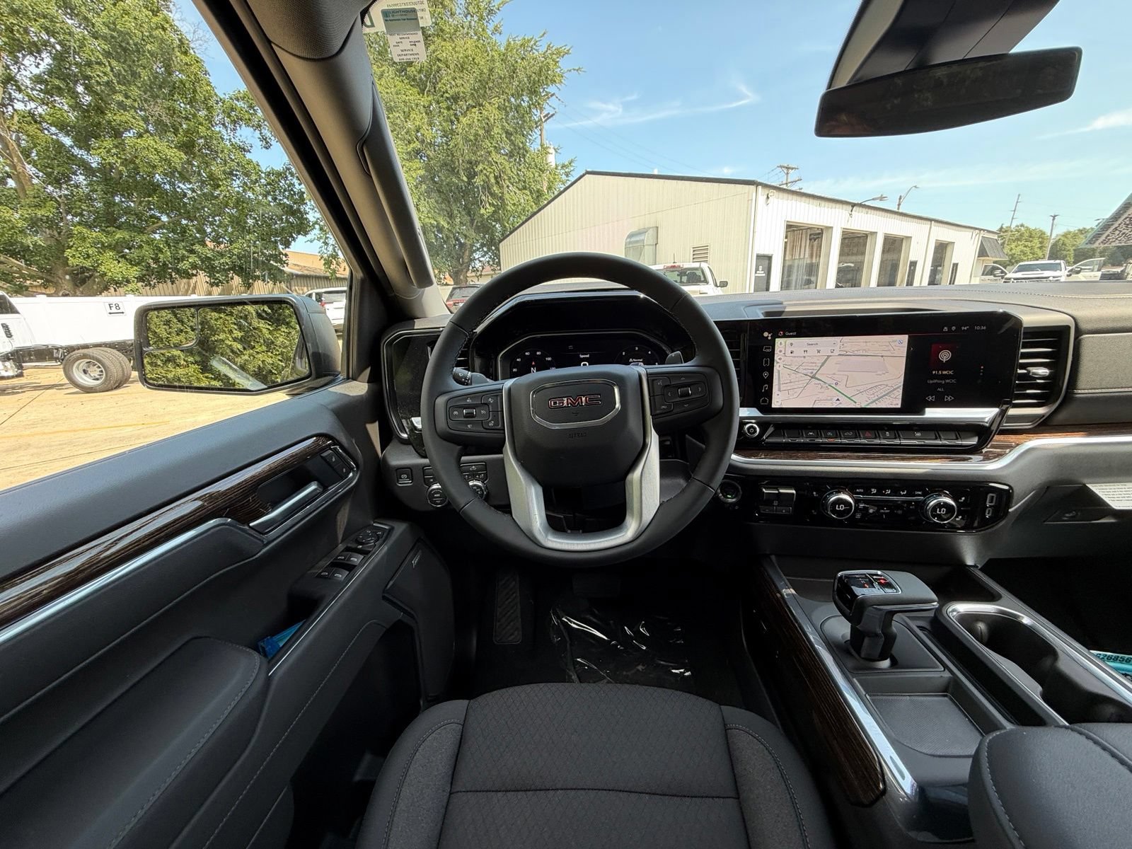 New 2026 GMC Sierra 1500 Elevation w/ Preferred Package AWD/4WD image 2