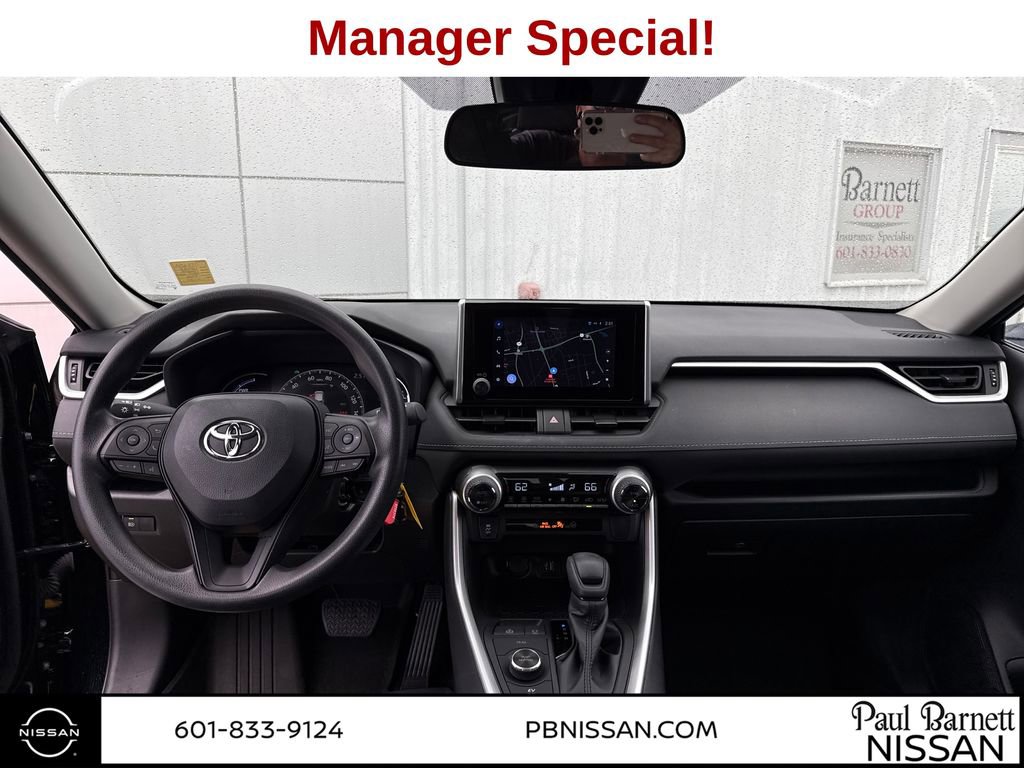 Used 2024 Toyota RAV4 LE image 17
