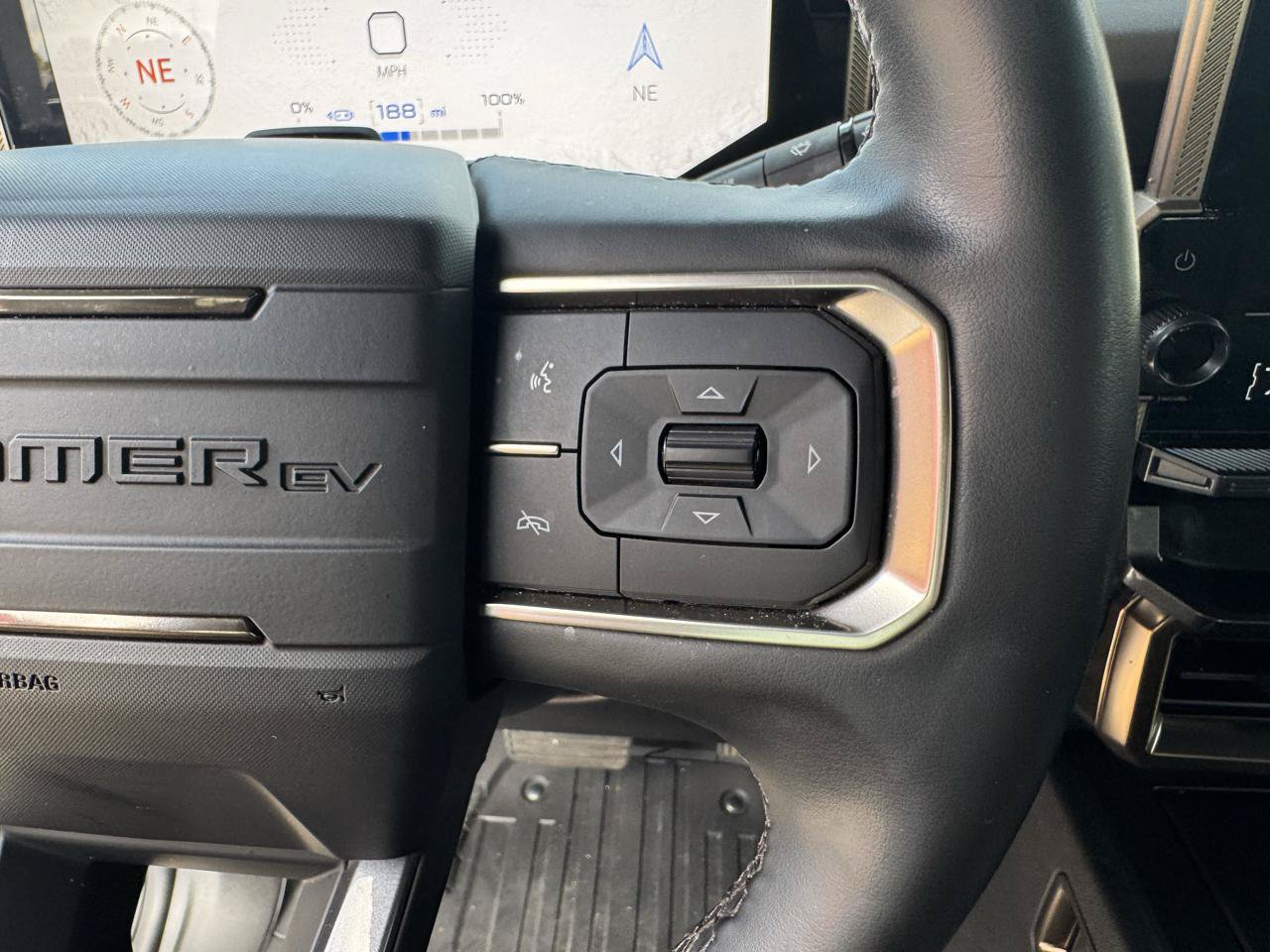 Used 2025 GMC Hummer EV 2X AWD/4WD image 27