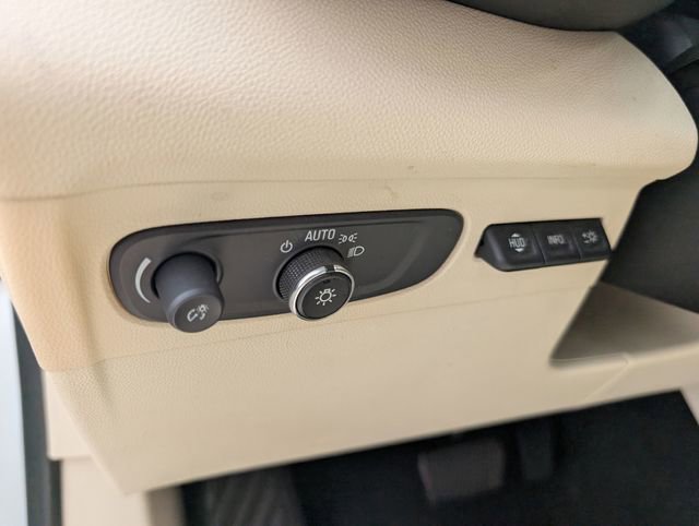 Used 2021 Buick Envision Avenir w/ Technology Package II AWD/4WD image 16
