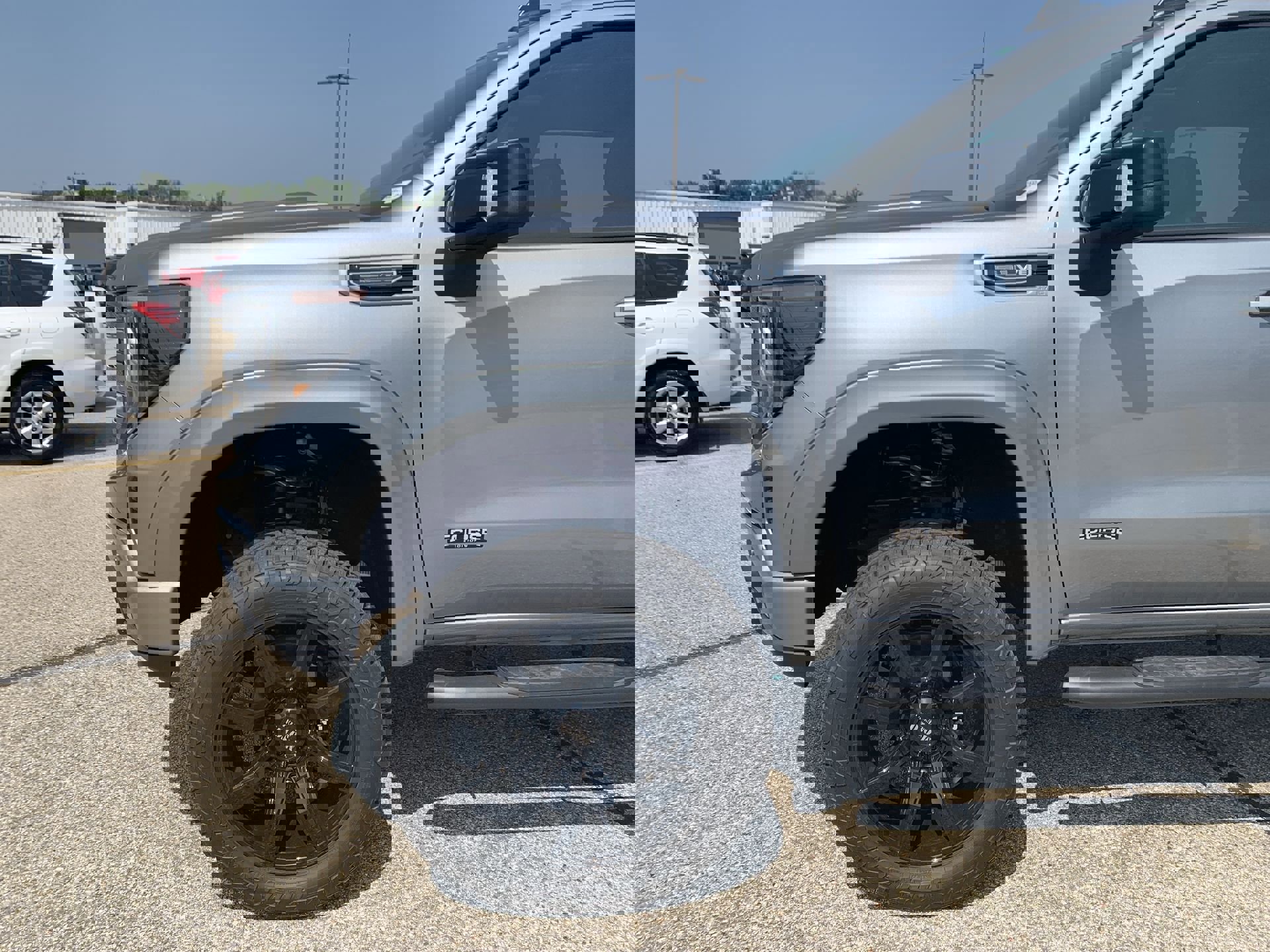 New 2025 GMC Sierra 1500 Elevation w/ Elevation Premium Package AWD/4WD image 43