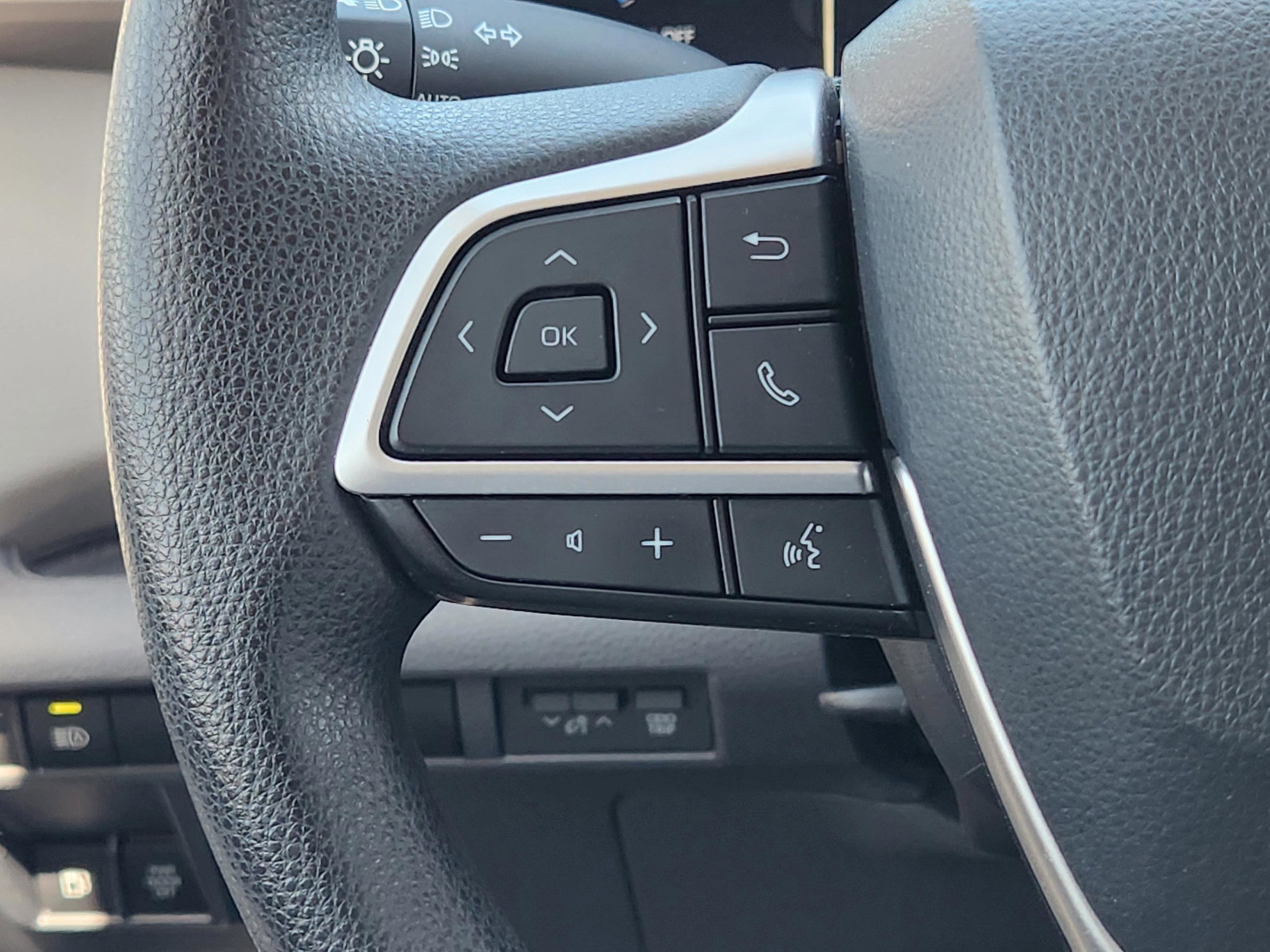 Used 2021 Toyota Sienna LE image 27