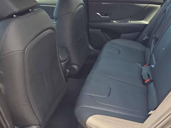 New 2026 Hyundai Elantra Limited FWD image 21