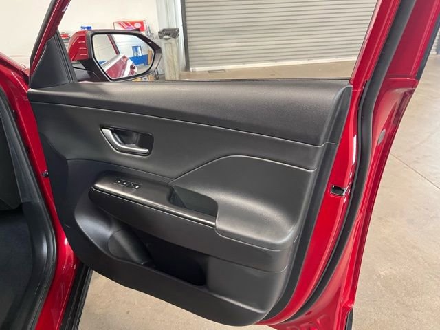 Used 2024 Hyundai Kona Limited image 12