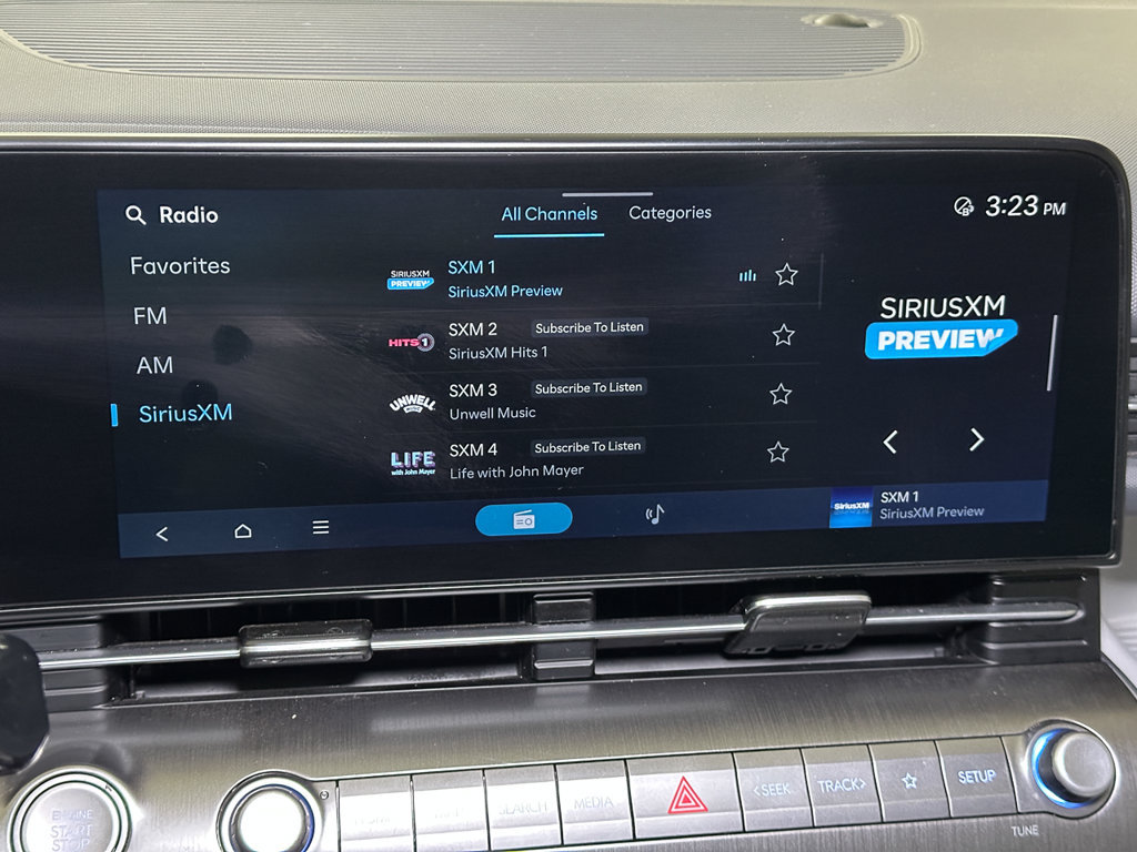 Used 2025 Hyundai Kona SEL AWD/4WD image 36