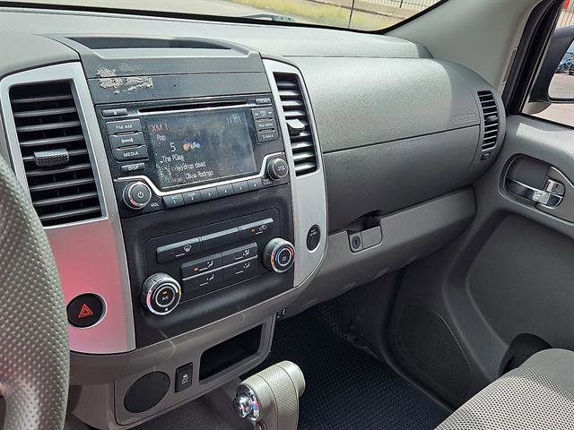 Used 2018 Nissan Frontier SV RWD image 17