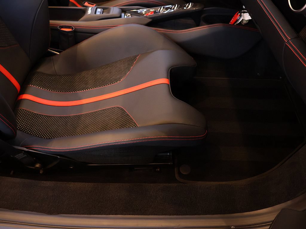 Certified 2023 Ferrari F8 Tributo RWD image 27