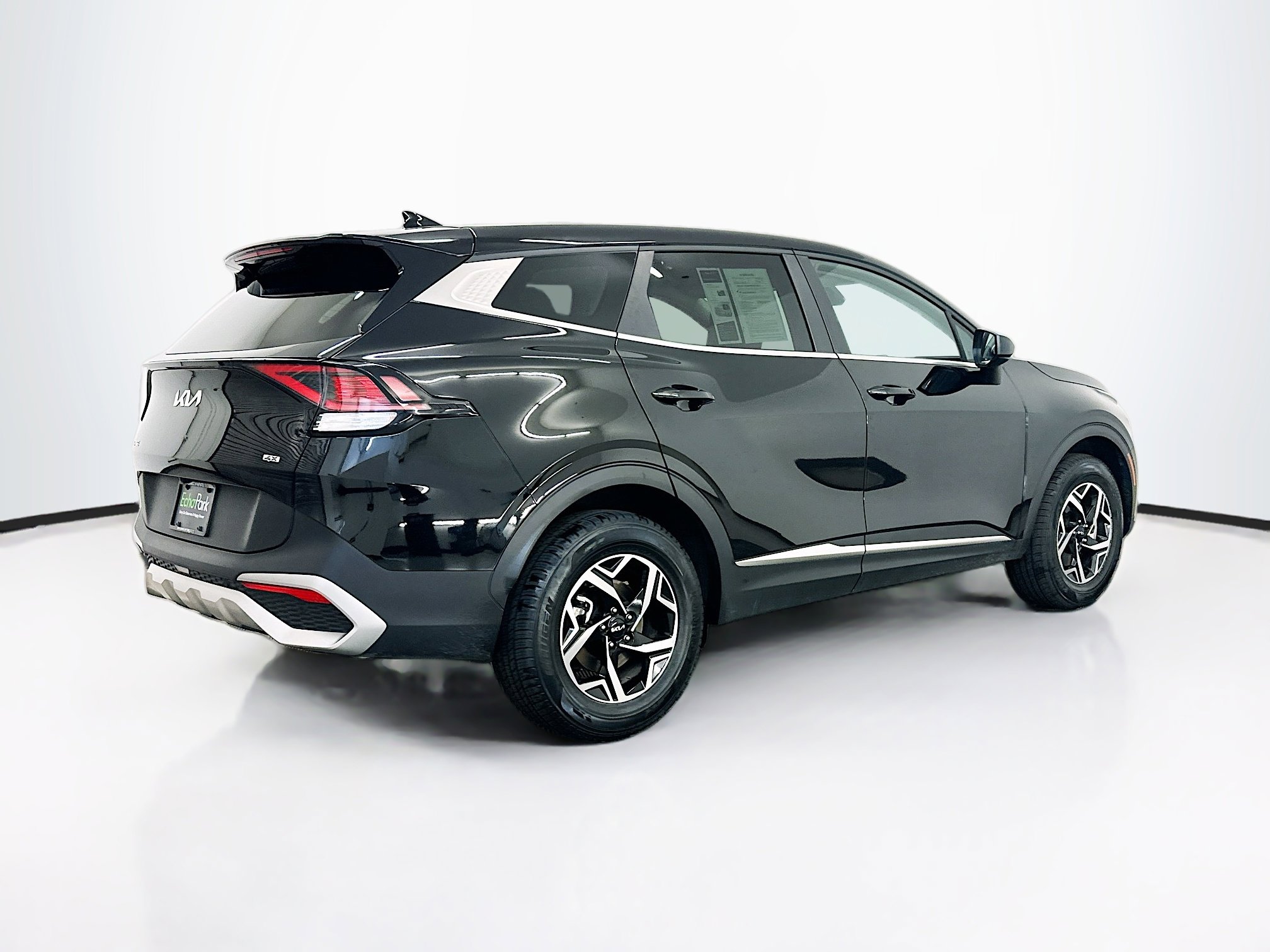 Used 2025 Kia Sportage LX AWD/4WD image 9