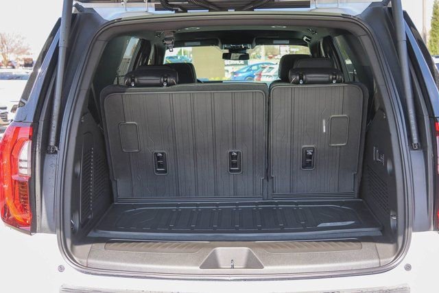 New 2026 GMC Yukon Elevation image 8